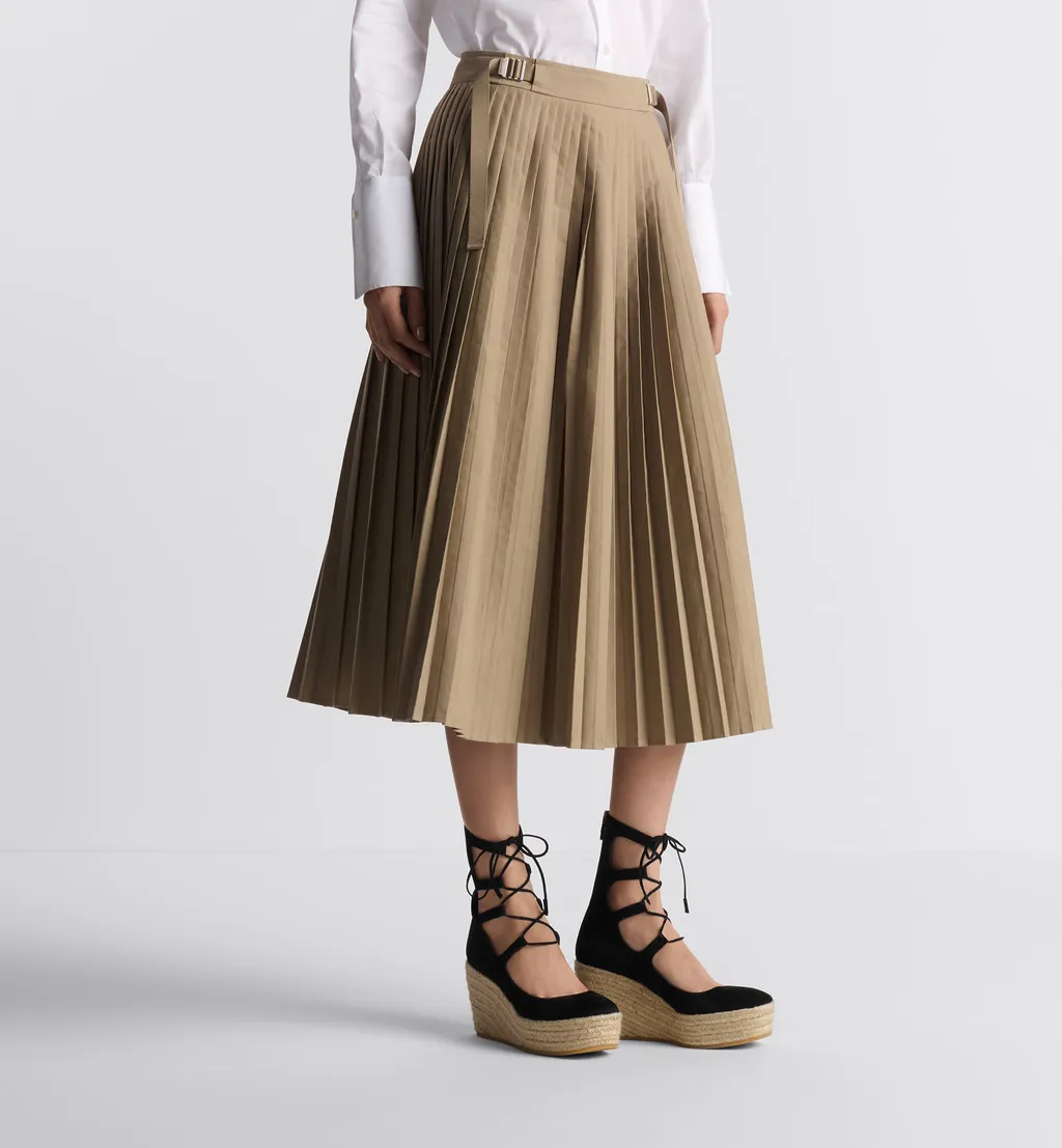 Pleated Mid-Length Skirt