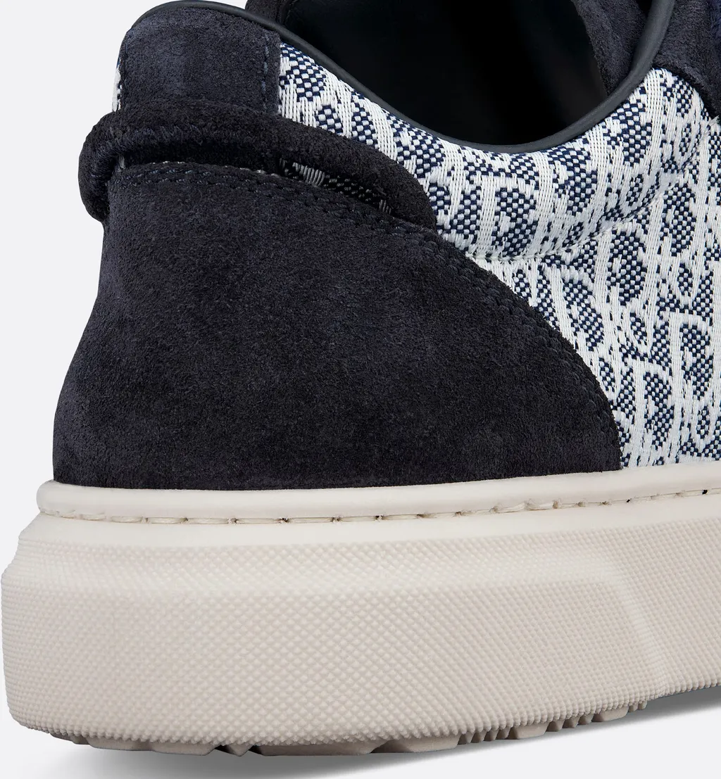 B33 Low-Top Sneaker