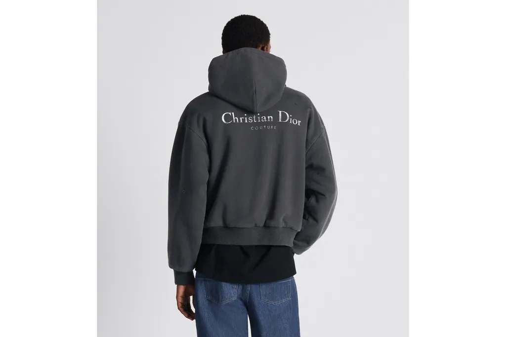Long-Sleeved Hooded Sweater