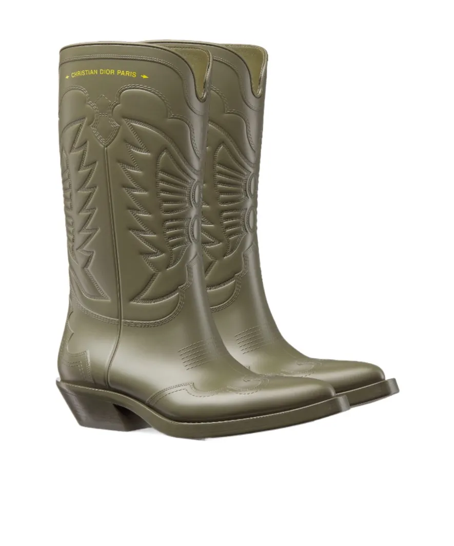 Wind Heeled Boot