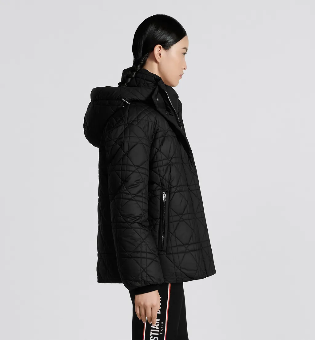Macrocannage Hooded Down Jacket