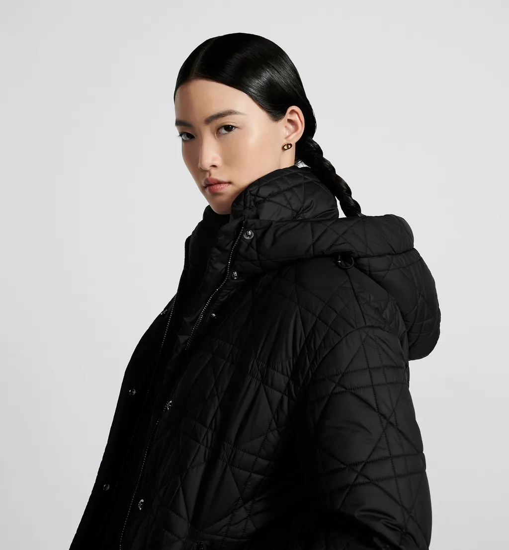 Macrocannage Hooded Down Jacket
