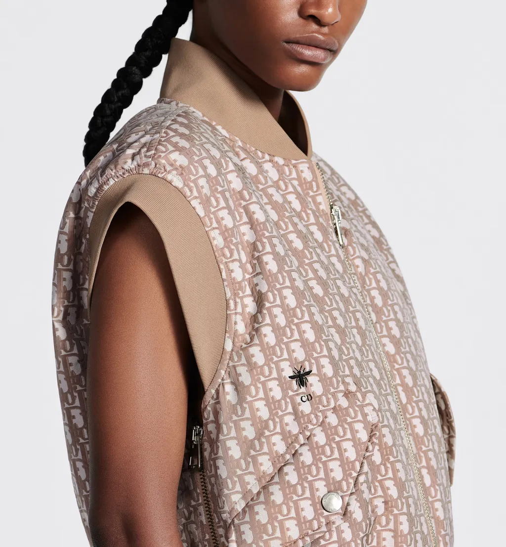 Sleeveless Vest