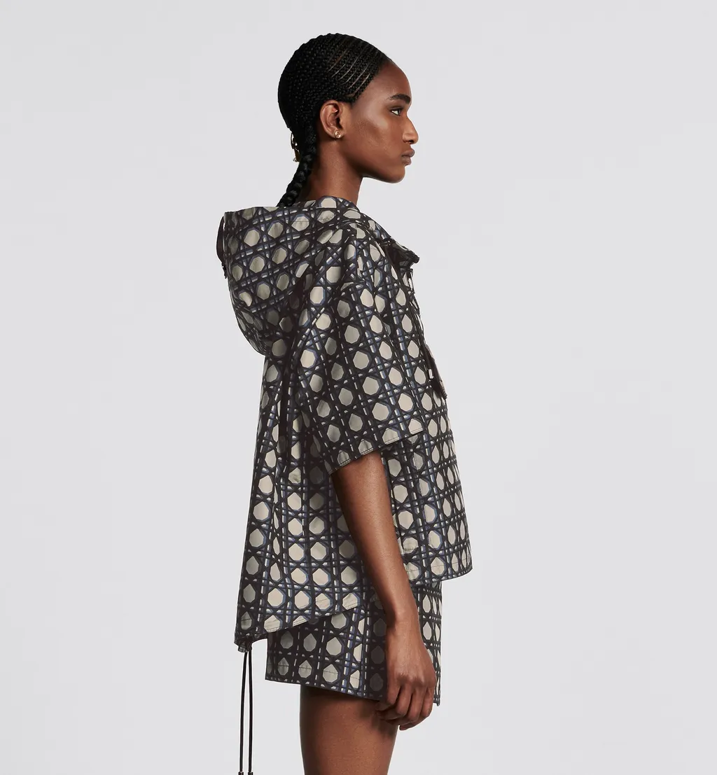 Macrocannage Short-Sleeved Hooded Short Anorak