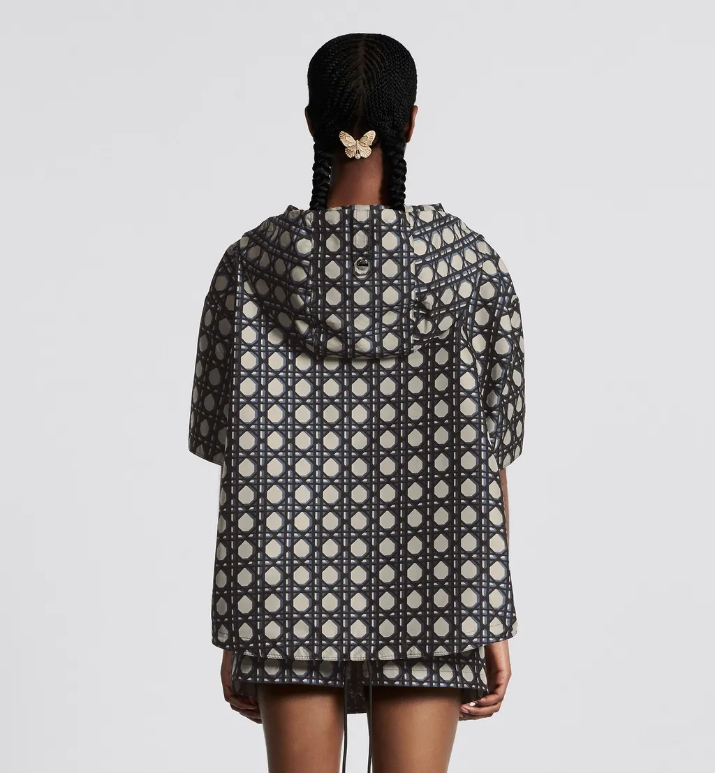 Macrocannage Short-Sleeved Hooded Short Anorak