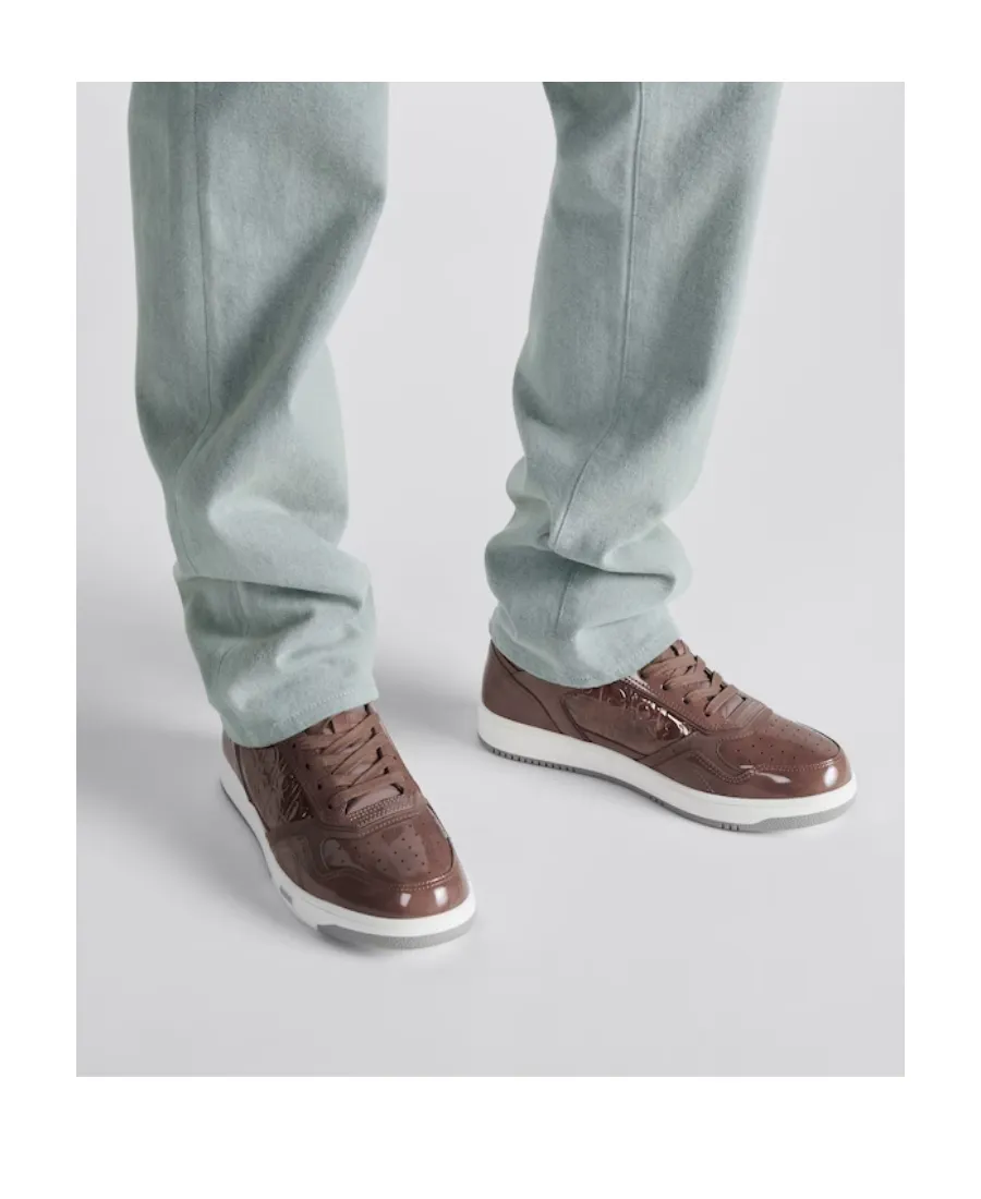 B27 Low-Top Sneaker