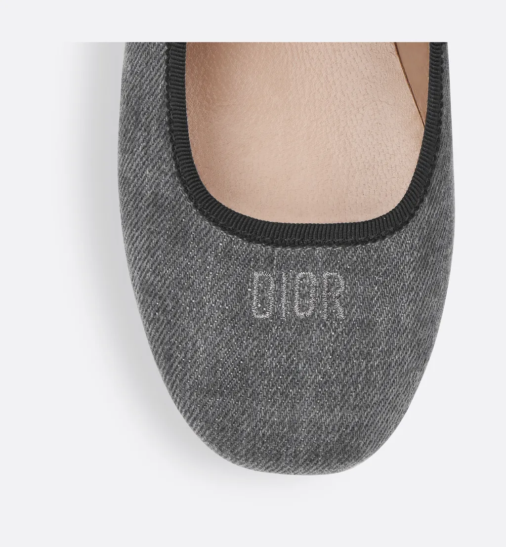 Round-Toed Ballet Flats
