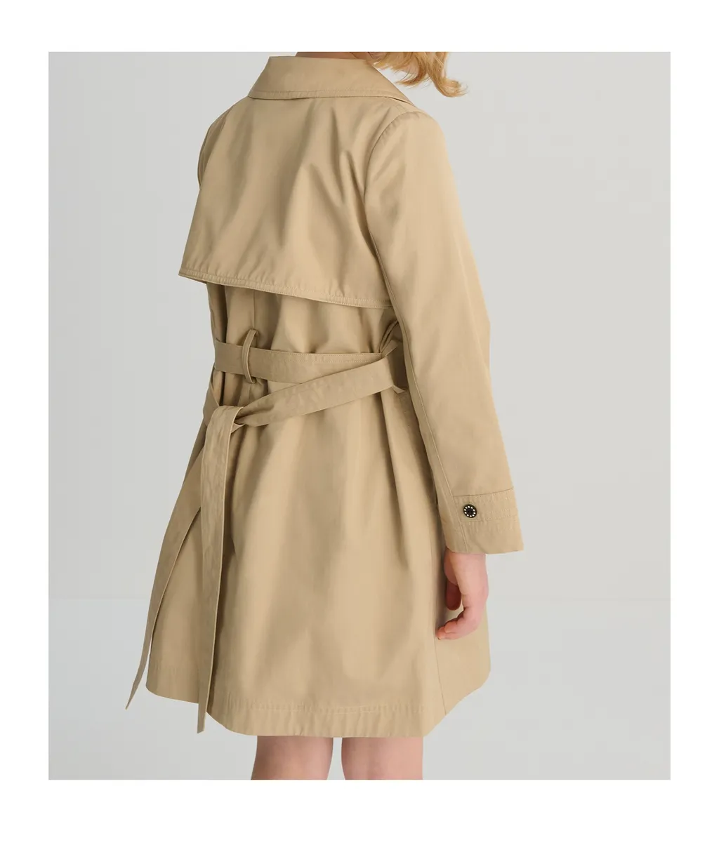Long-Sleeved Windbreaker