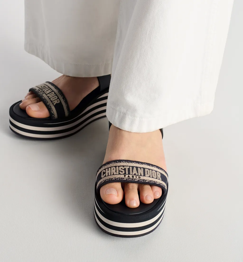 Dway Wedge Sandal