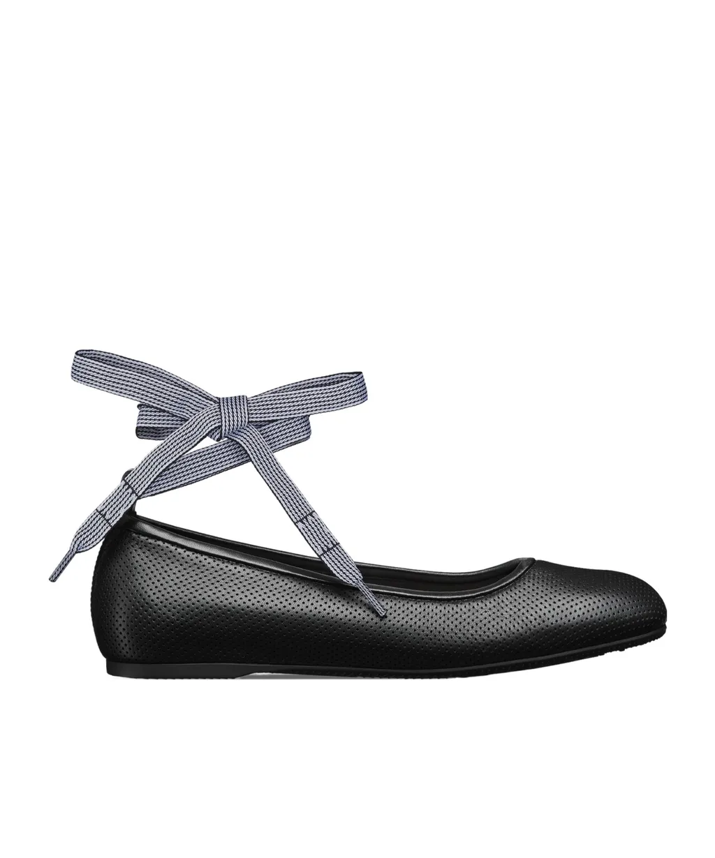 D-Journey Lace-Up Ballet Flat