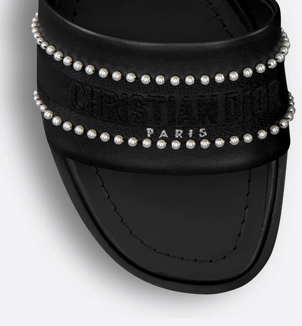 Dway Heeled Slide