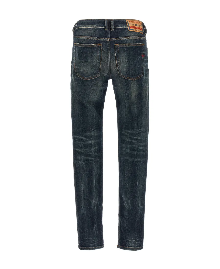 1979 Sleenker Skinny Distressed Jeans