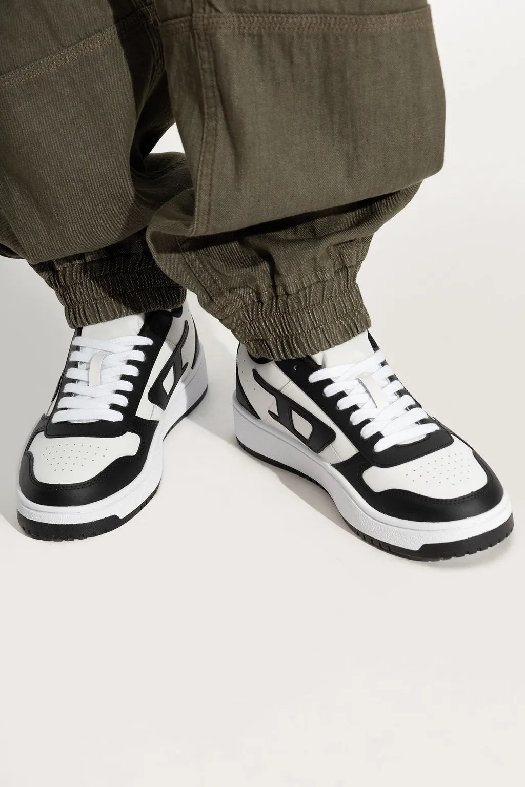 S-Ukiyo V2 Low Panelled Sneakers