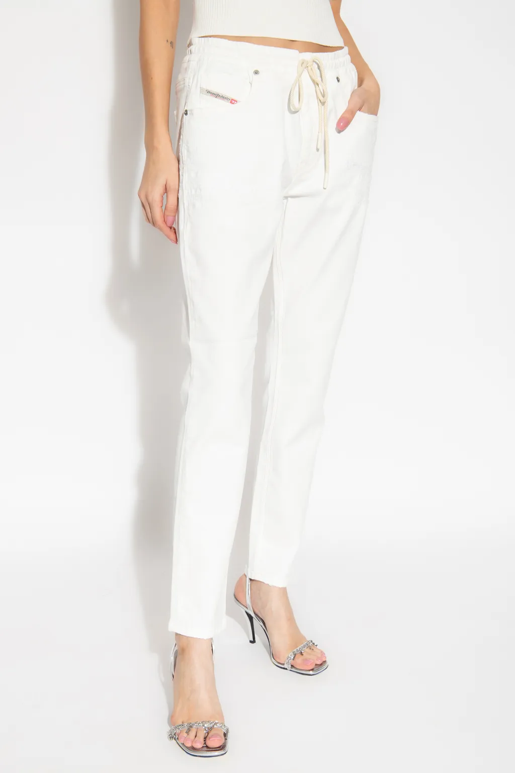 D-Krailey Distressed-Finish Boyfriend Jeans
