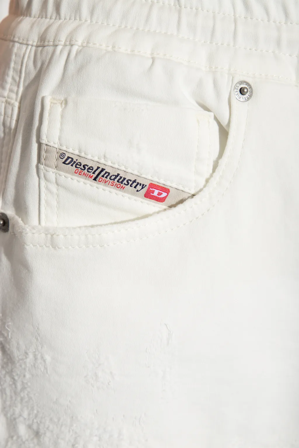 D-Krailey Distressed-Finish Boyfriend Jeans