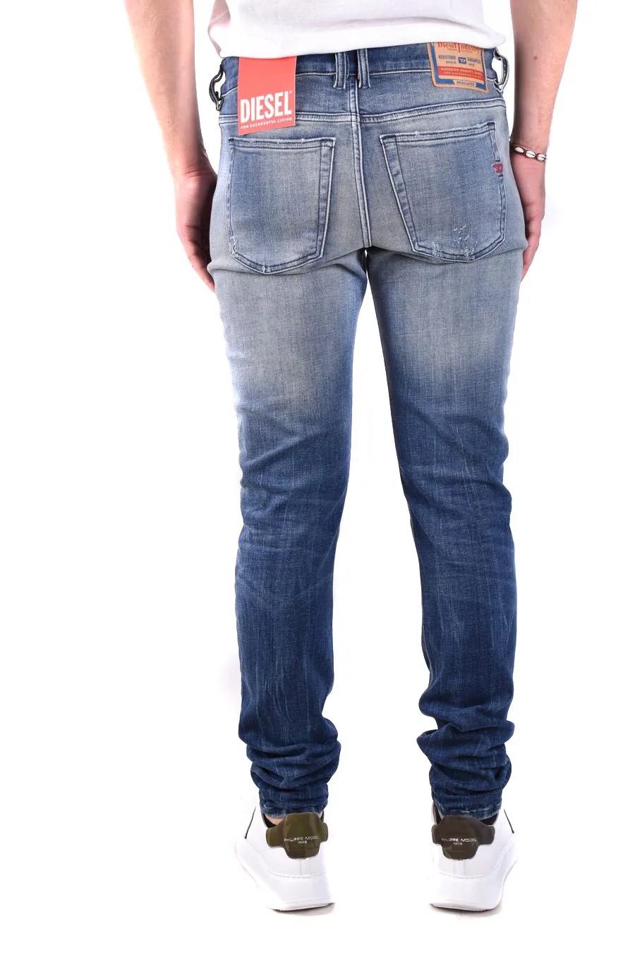 1979 Sleenker Distressed Skinny Jeans