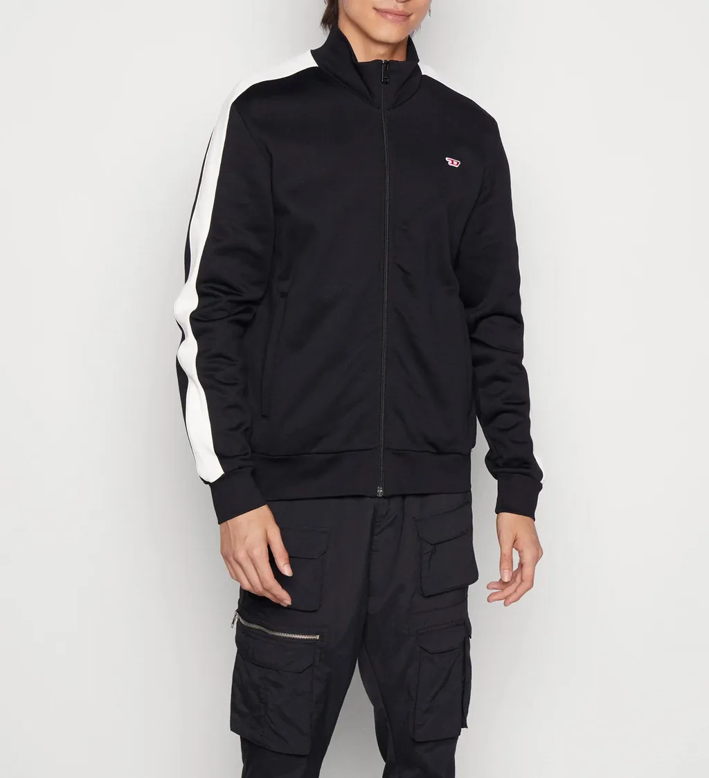 Letter D Zipper Sweater