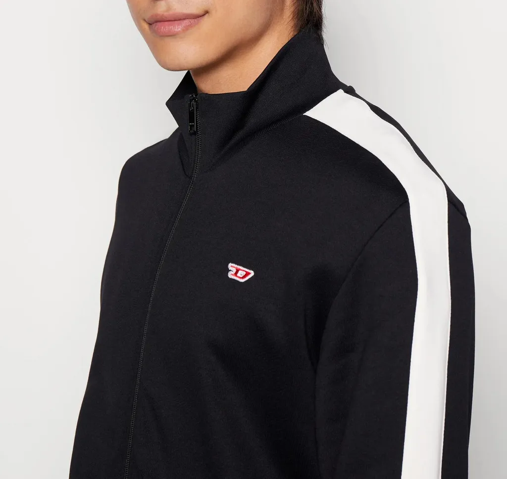 Letter D Zipper Sweater