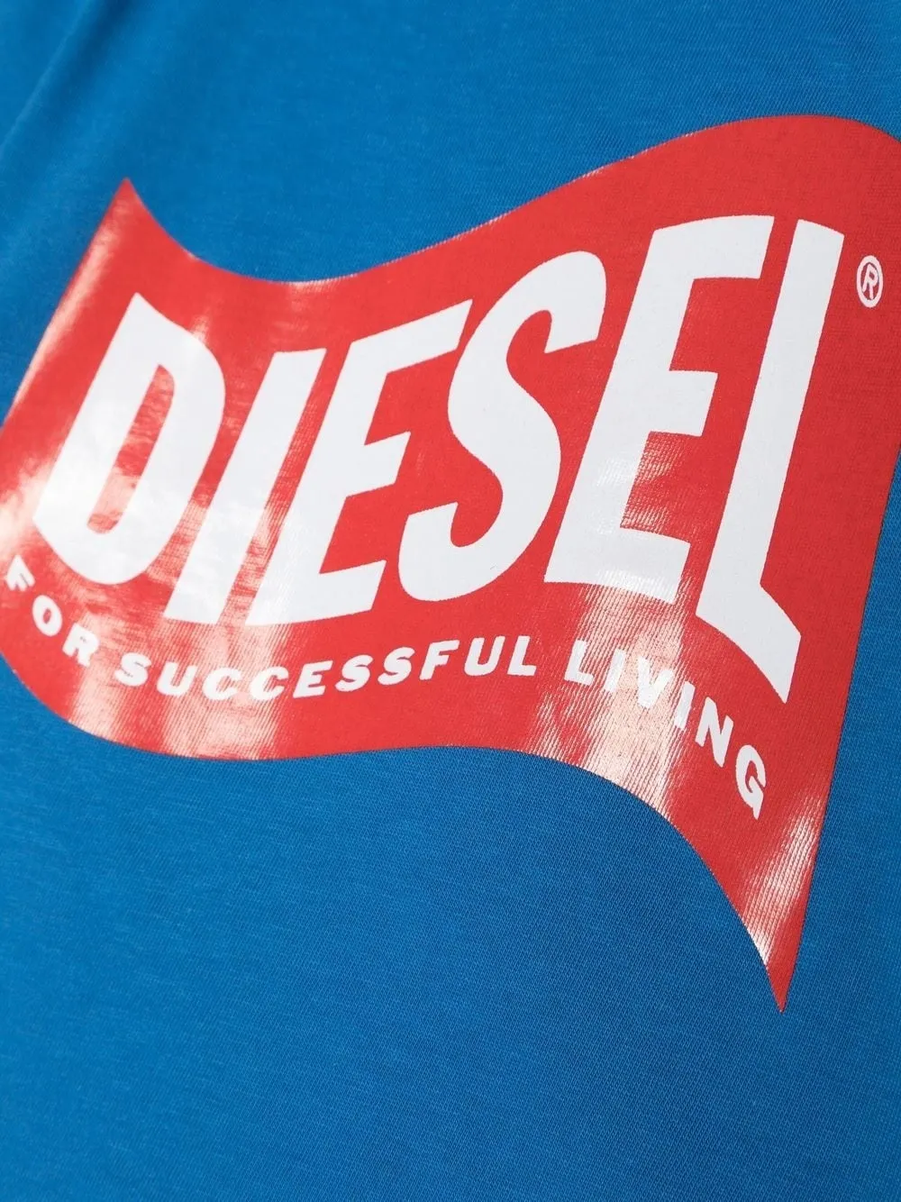 Logo-Print Detail T-Shirt