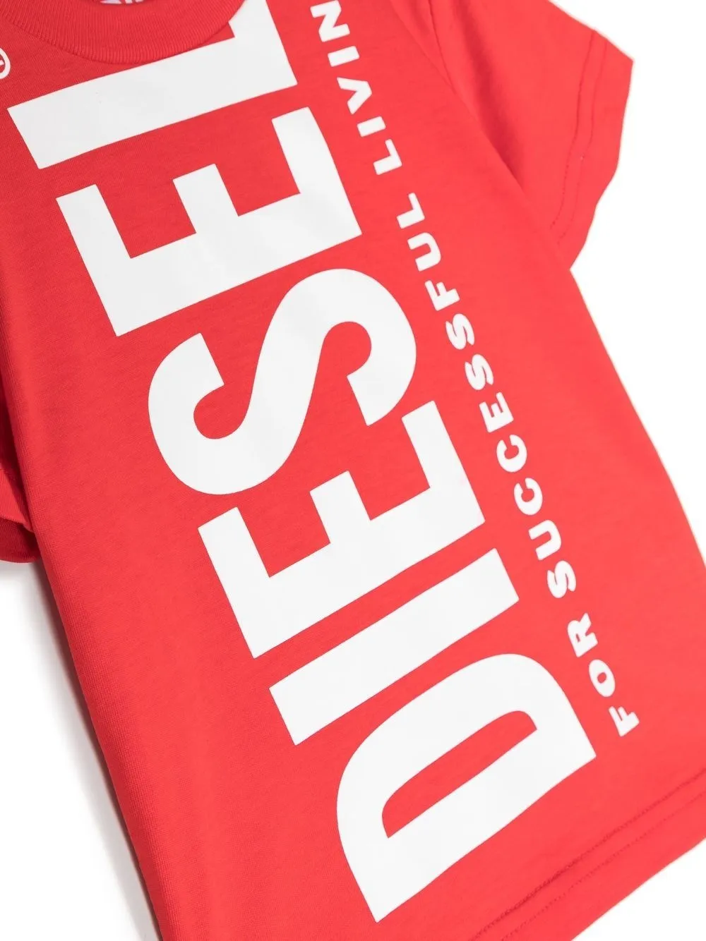 Logo-Print Detail T-Shirt