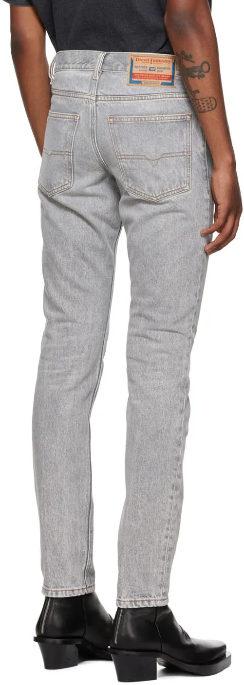 1995 Straight Leg Jeans