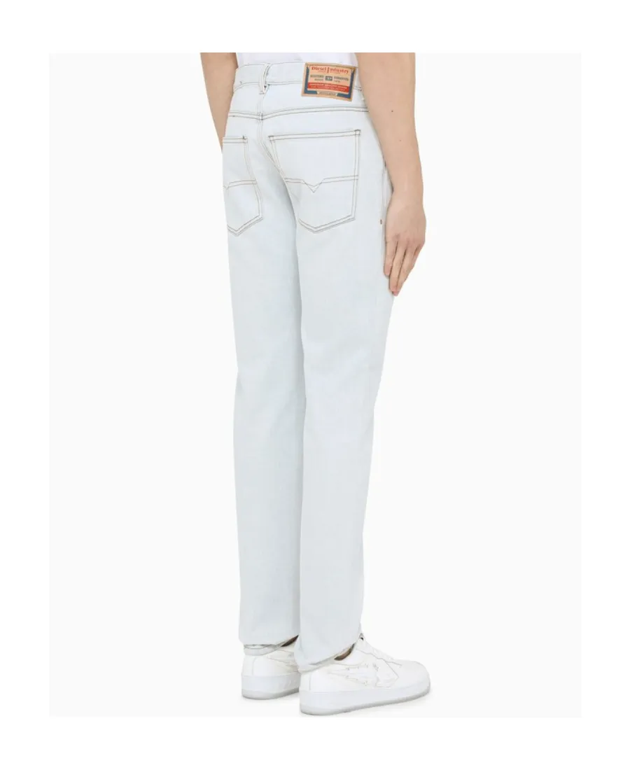 1995 Slim-Fit Jeans