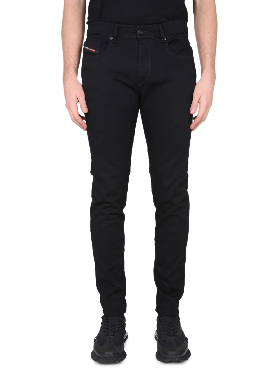 D-Strukt Straight-Leg Slim-Cut Jeans