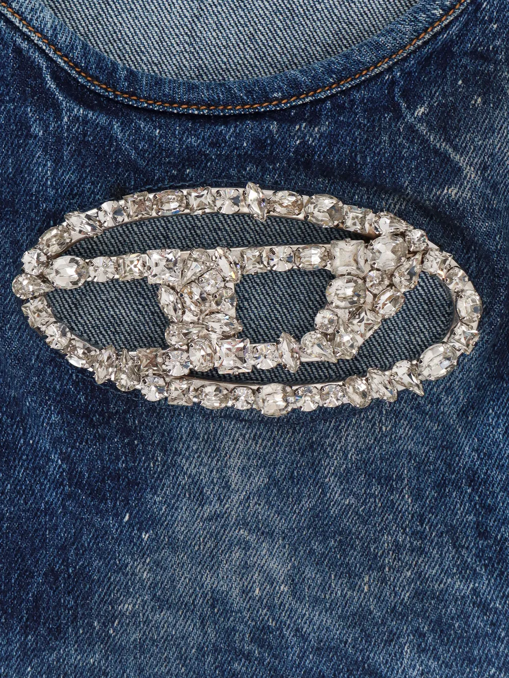 Oval-D Logo Embellished Cropped Top