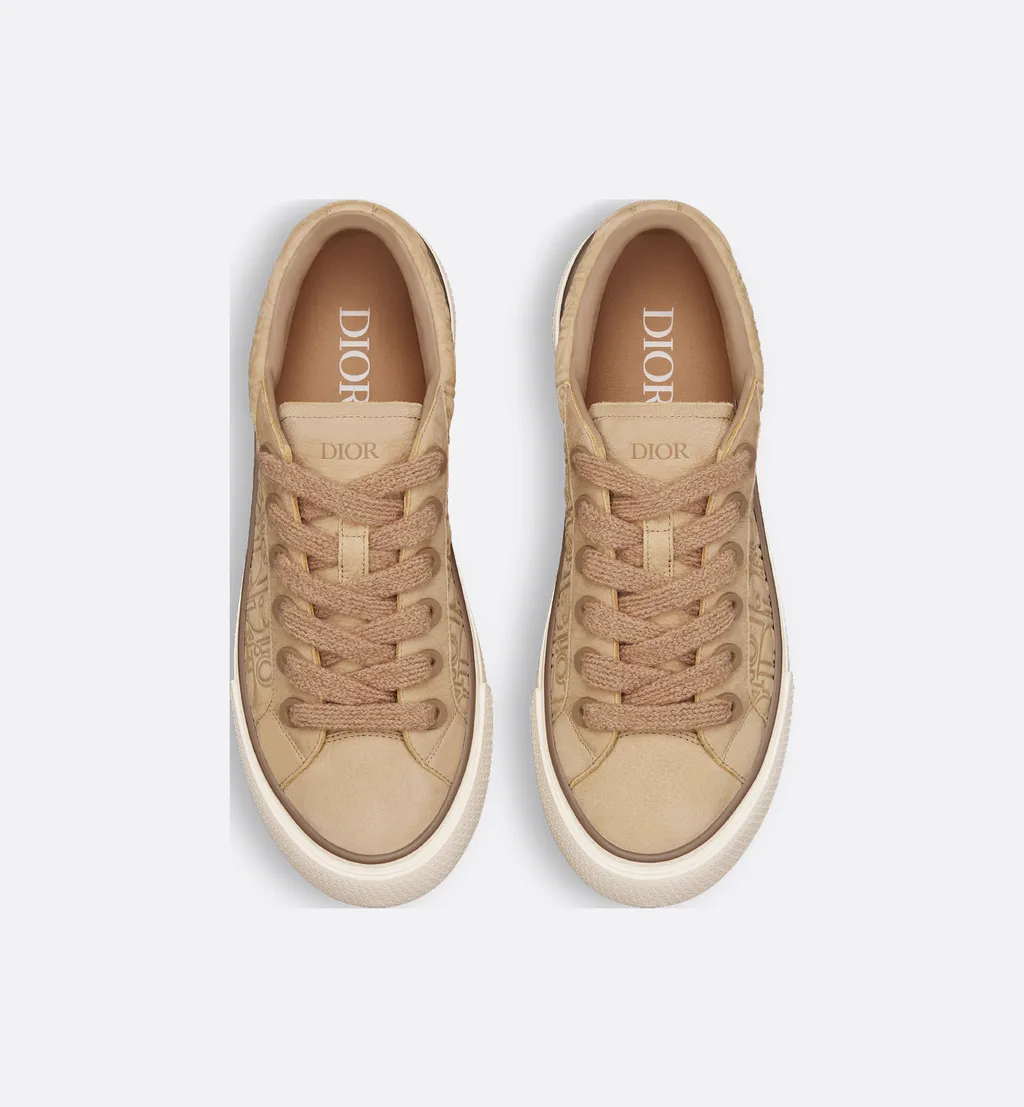 B33 Spin Sneaker