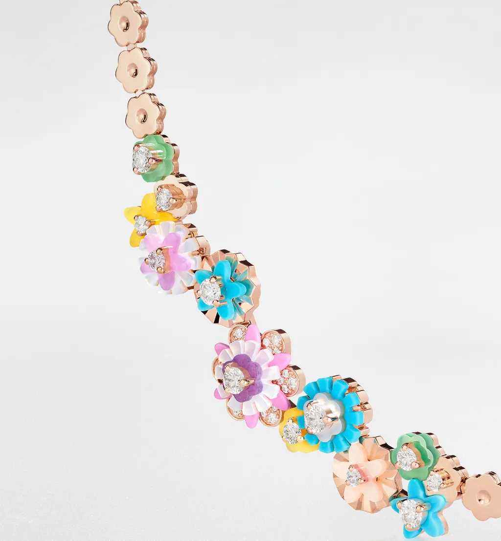 Diorigami Necklace