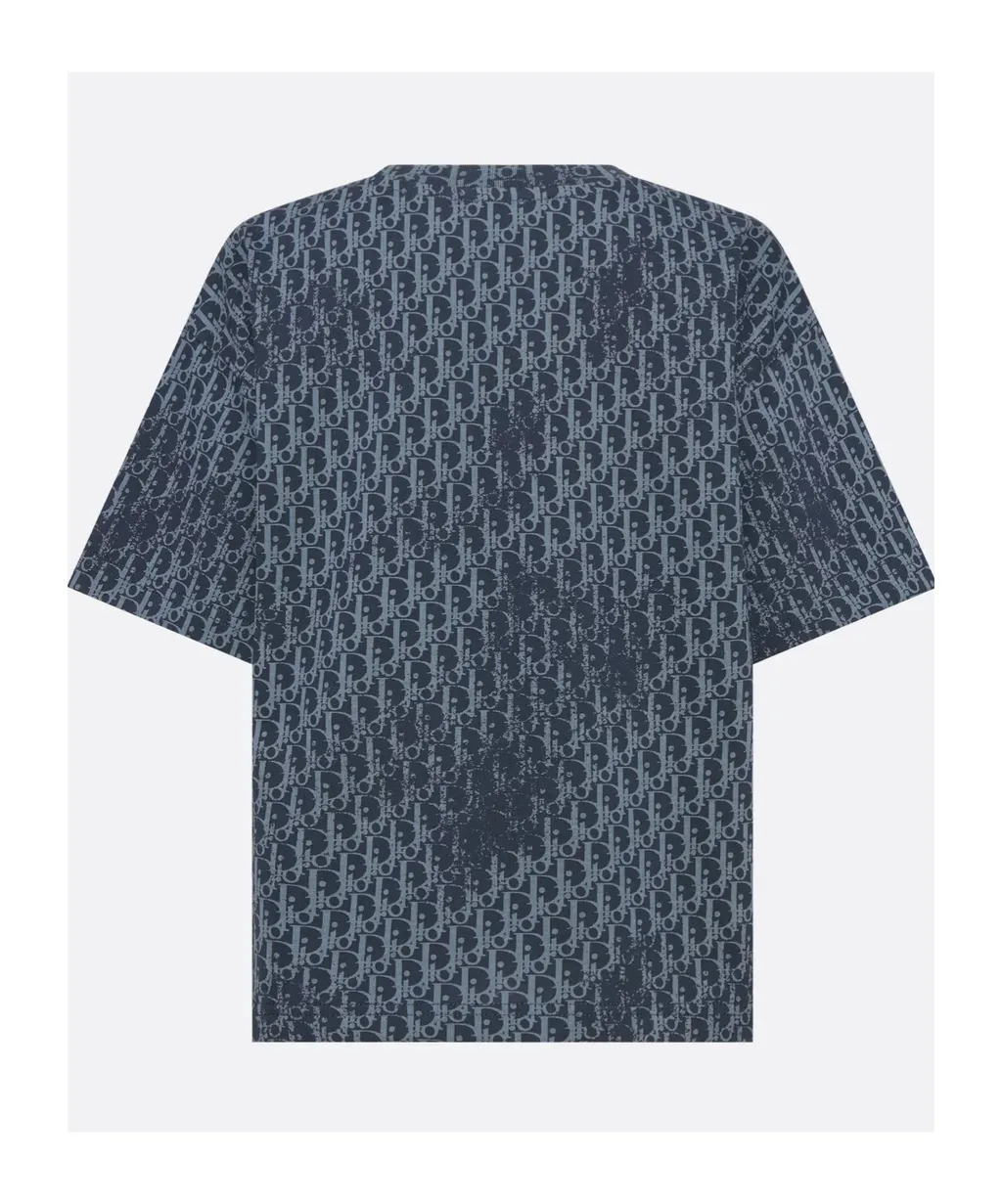 Short-Sleeved T-Shirt