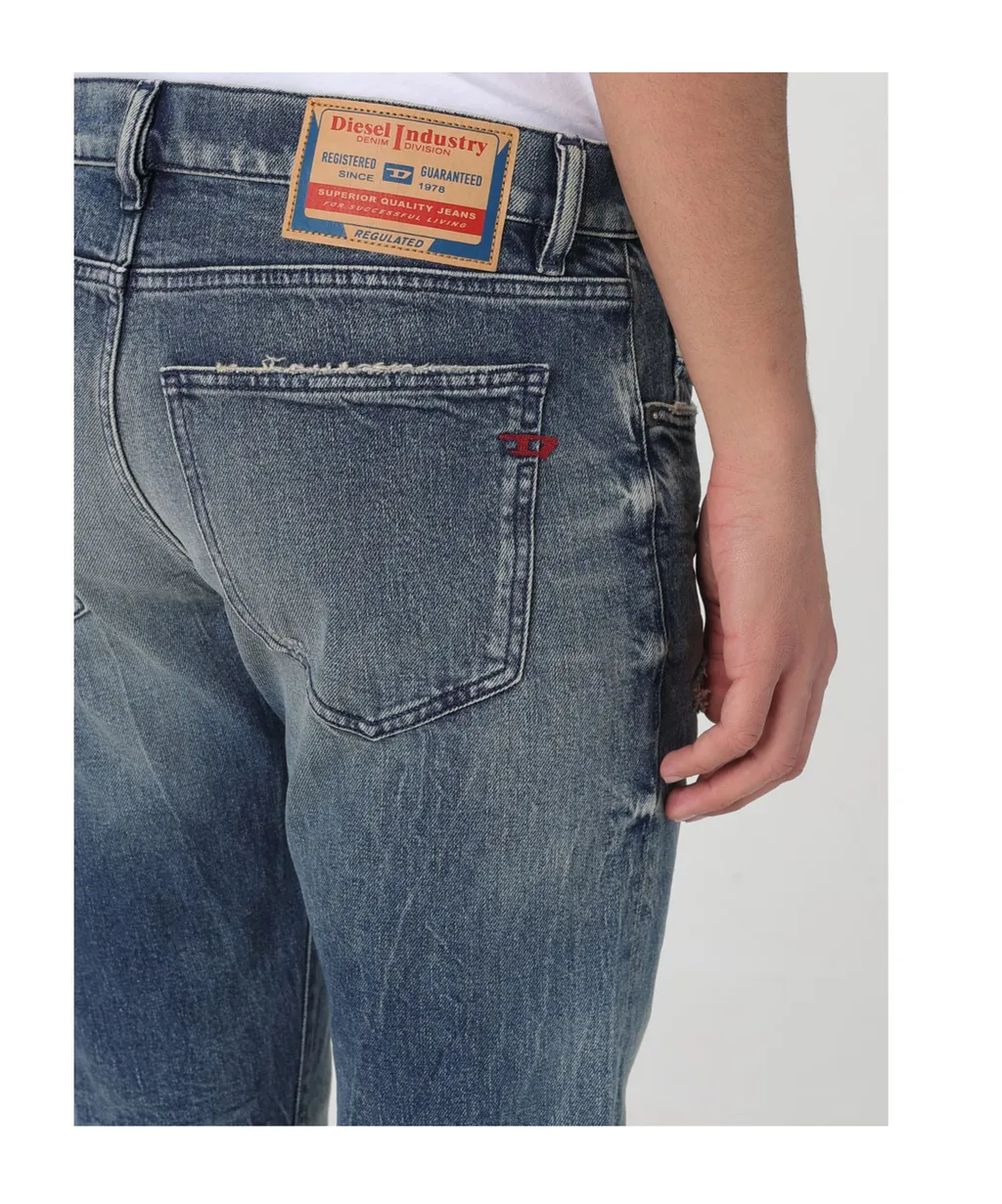 D-Strukt Distressed Tapered Jeans