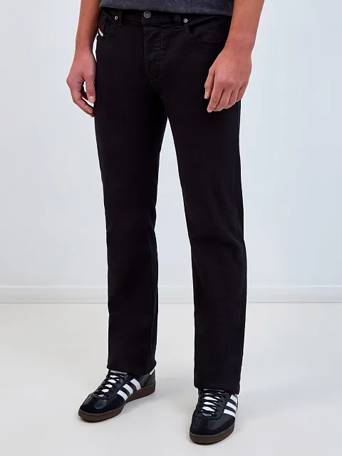 Mid-Rise Jeans