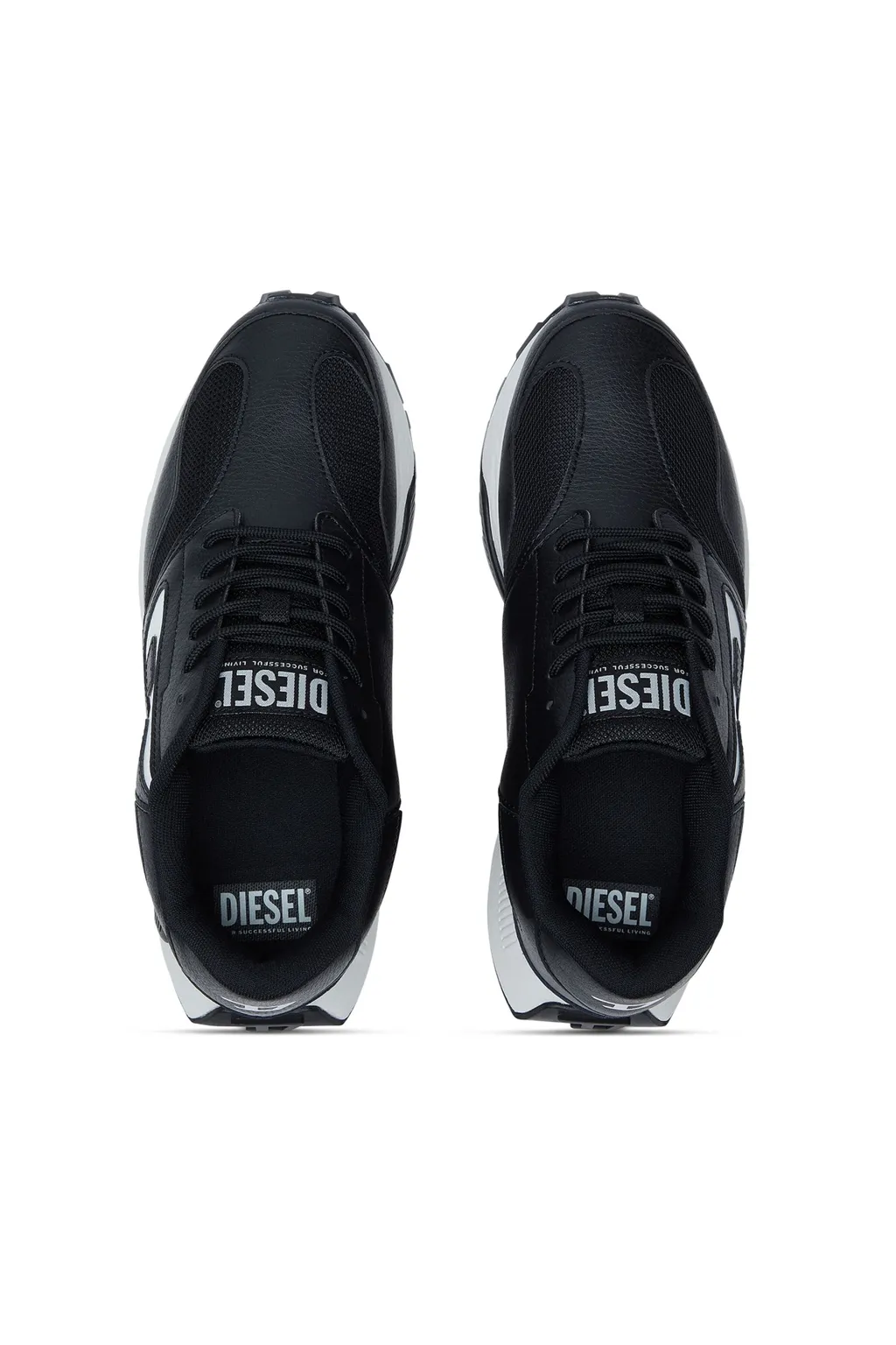 Tame-D Sneakers