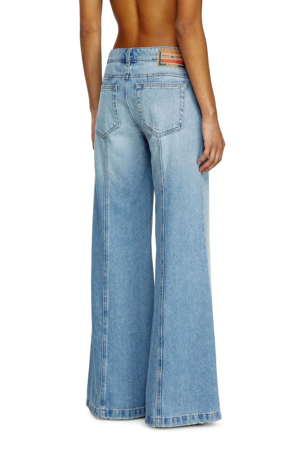 D-Akii Flared Jeans