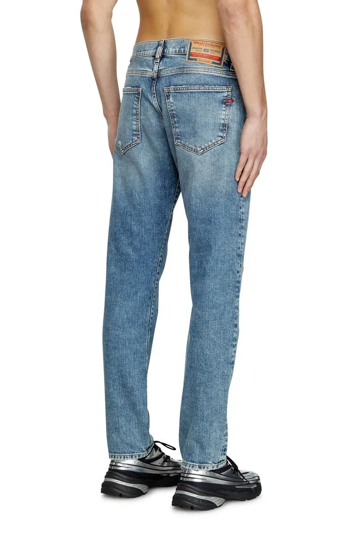 D-Strukt Distressed Slim Jeans