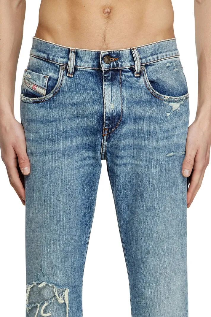 D-Strukt Distressed Slim Jeans