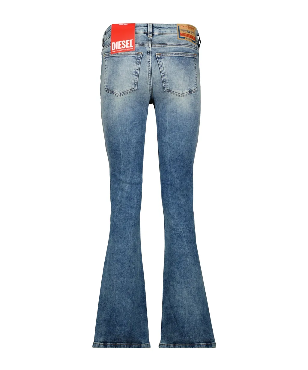Flared Jeans