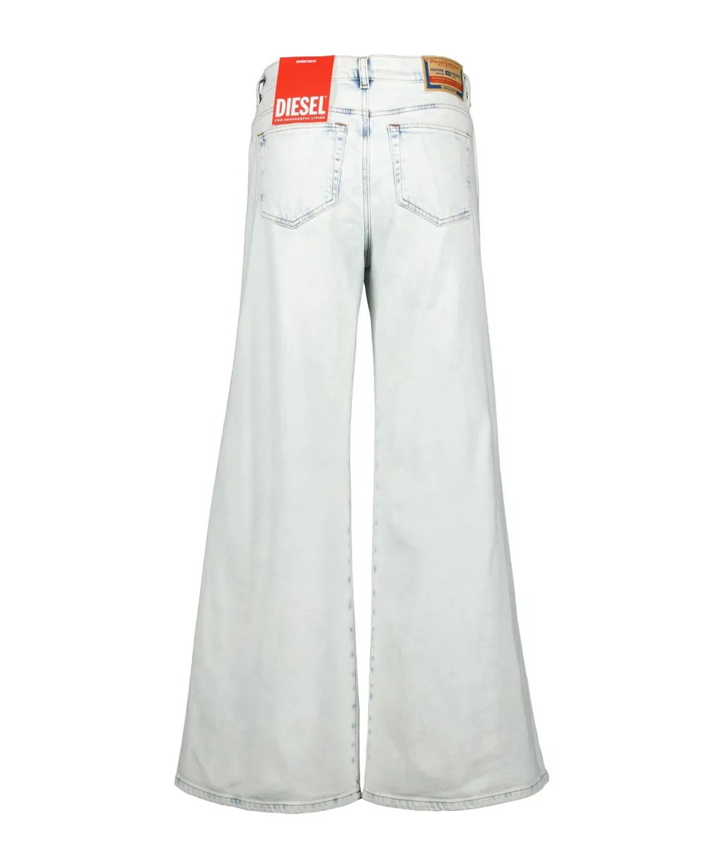 Straight-Leg Jeans