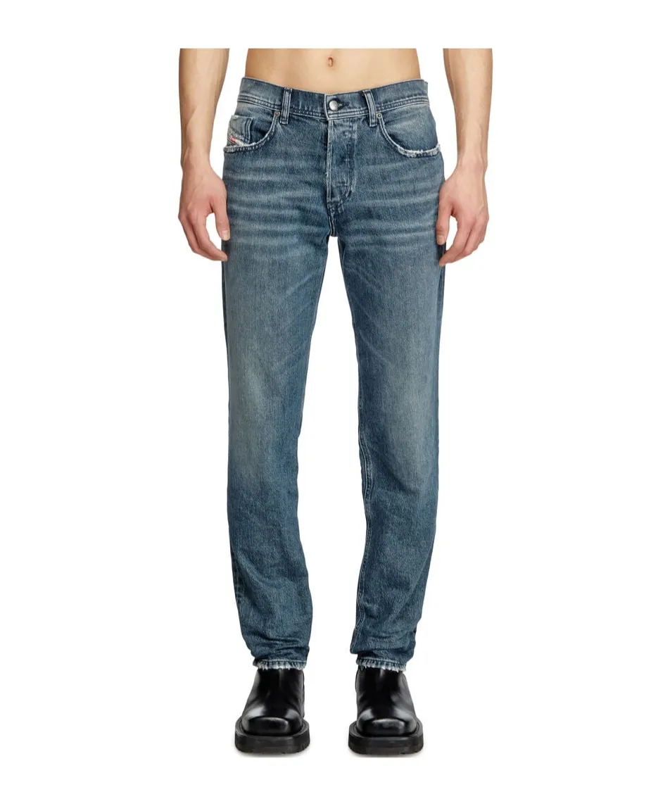 D-Finitive 007Y7 Distressed Jeans