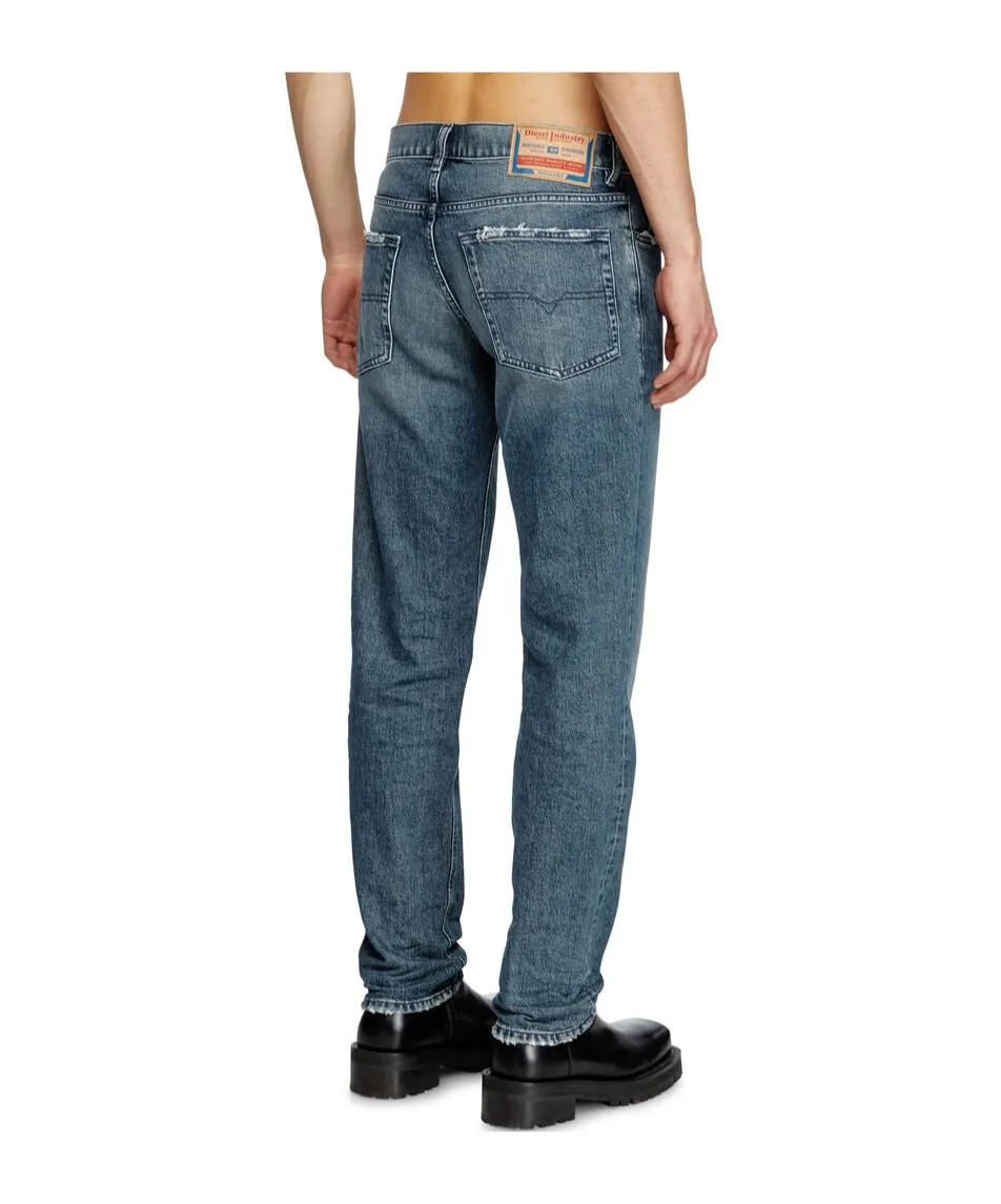 D-Finitive 007Y7 Distressed Jeans