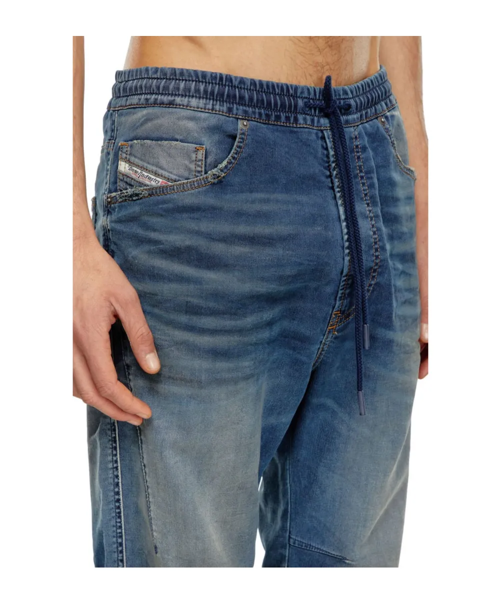 Belt-Loop Jeans