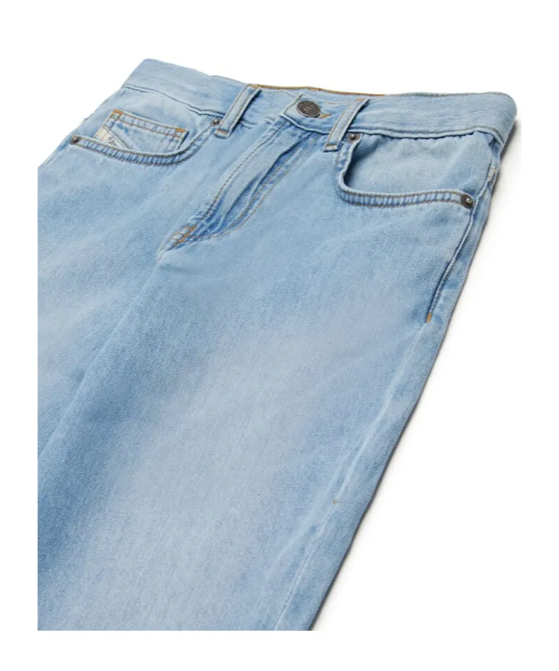 Oval-D Logo Applied Straight-Leg Jeans