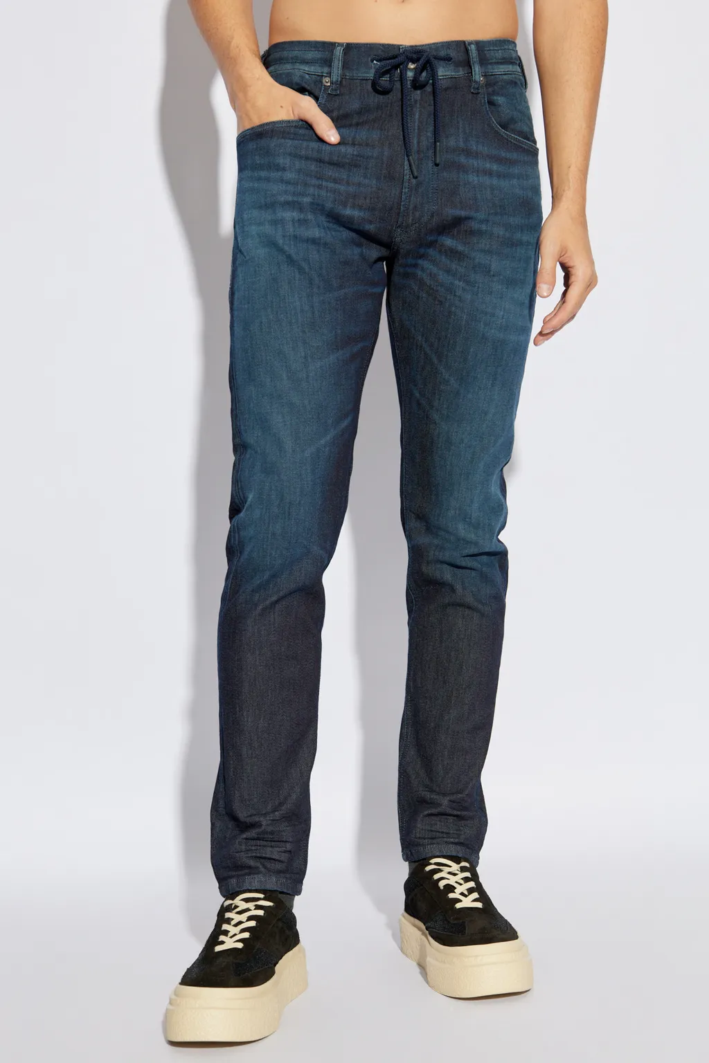 2032 D Krooley B Jogg Jeans