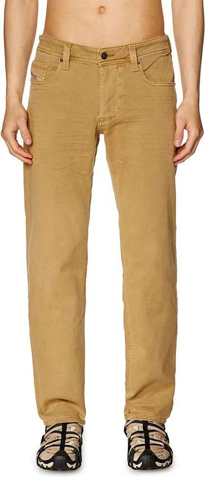 Tapered Jeans