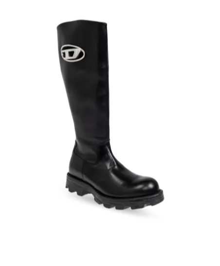 Oval D-Logo Boots