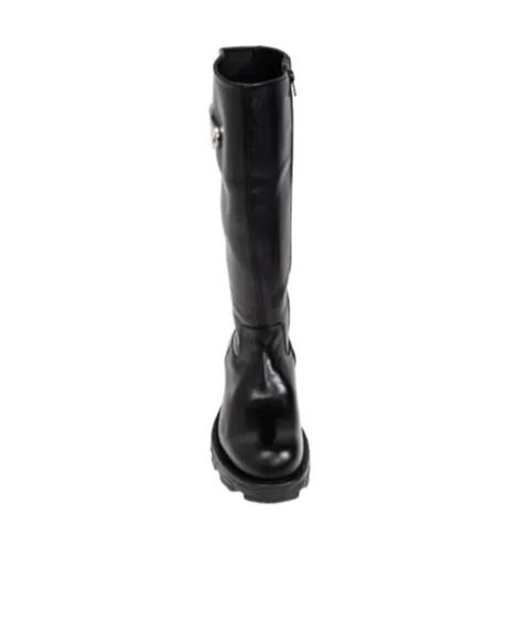 Oval D-Logo Boots