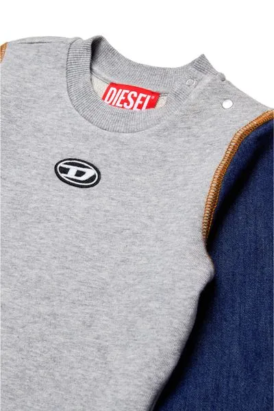 Oval D Logo Patch Crewneck Sweatshirt
