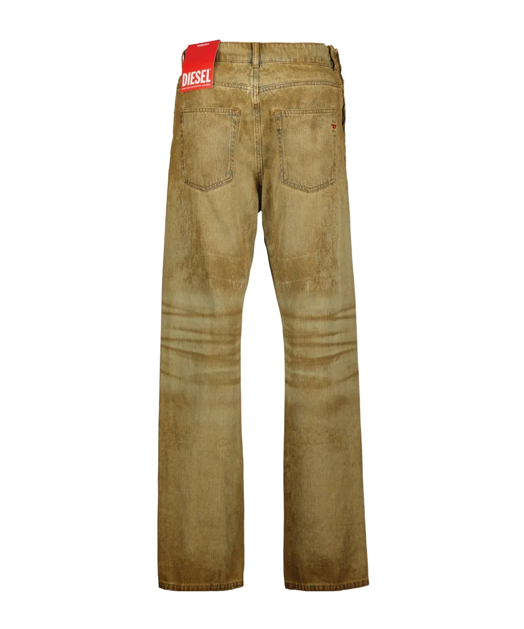 Logo Plaque Straight Leg Jeans