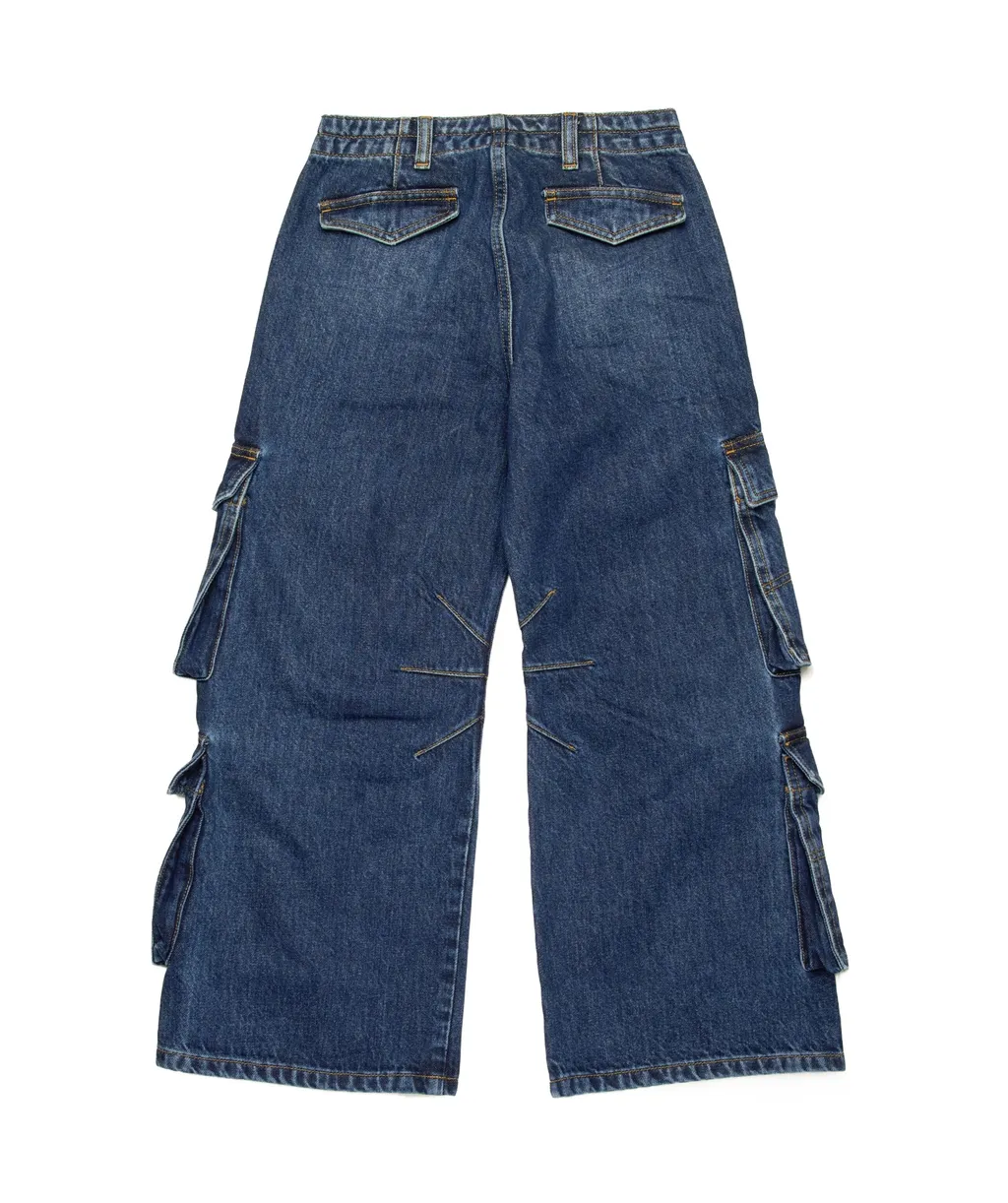 Low-Waisted Cargo Jeans